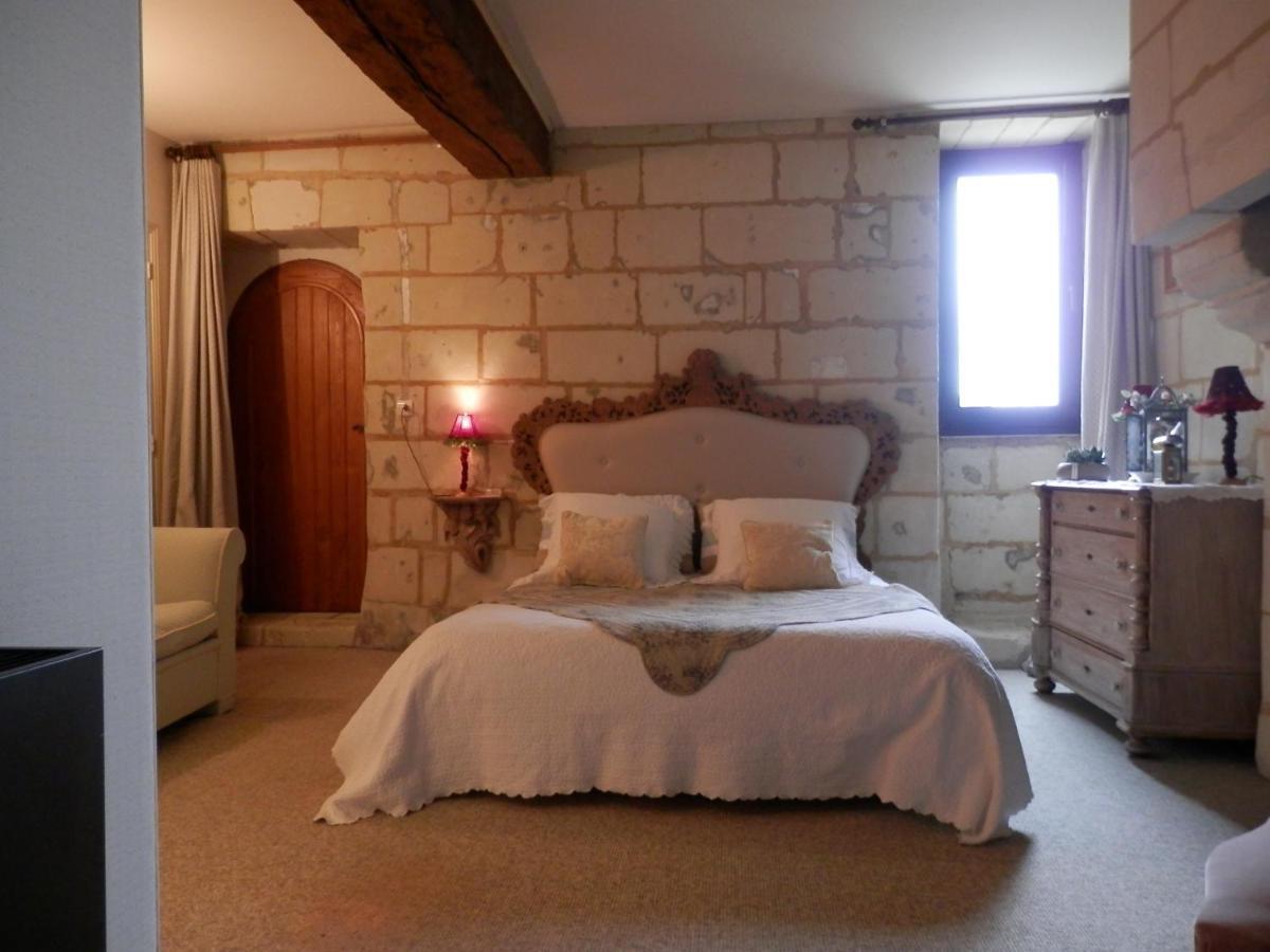 Le Prieure Bed and Breakfast Montsoreau Εξωτερικό φωτογραφία